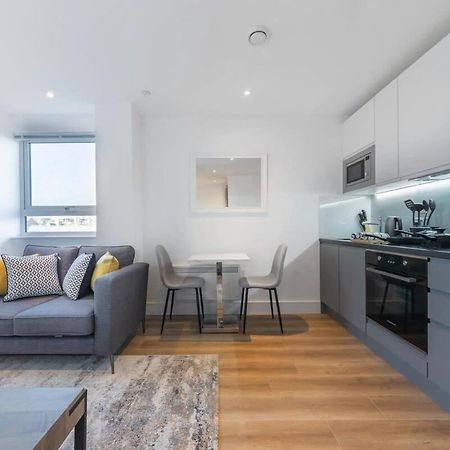 Modern Studio Apartment In East Grinstead Exteriér fotografie