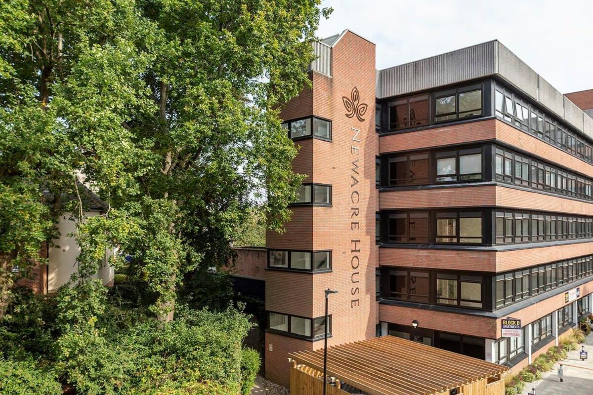 Modern Studio Apartment In East Grinstead Exteriér fotografie